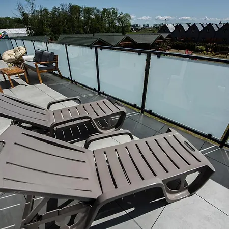 Lazur بيت خشبي *