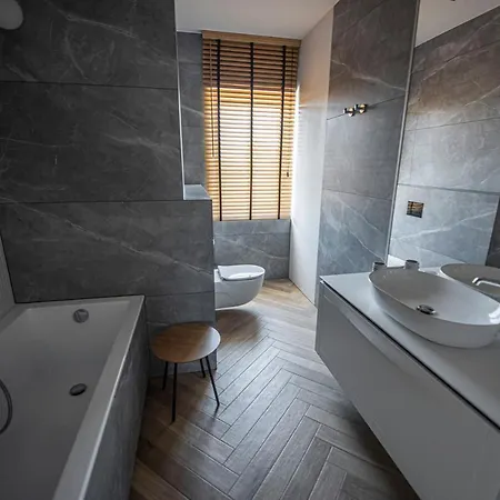 Lazur 롯지 사르비노보